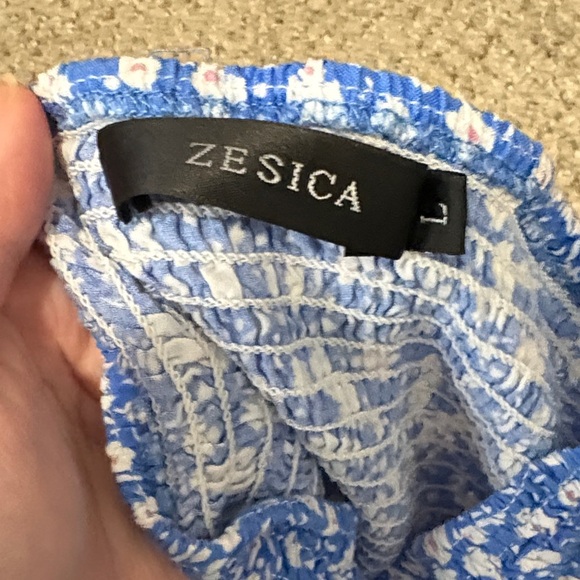 Chic Blue Floral Strapless Dress - Picture 2 of 4